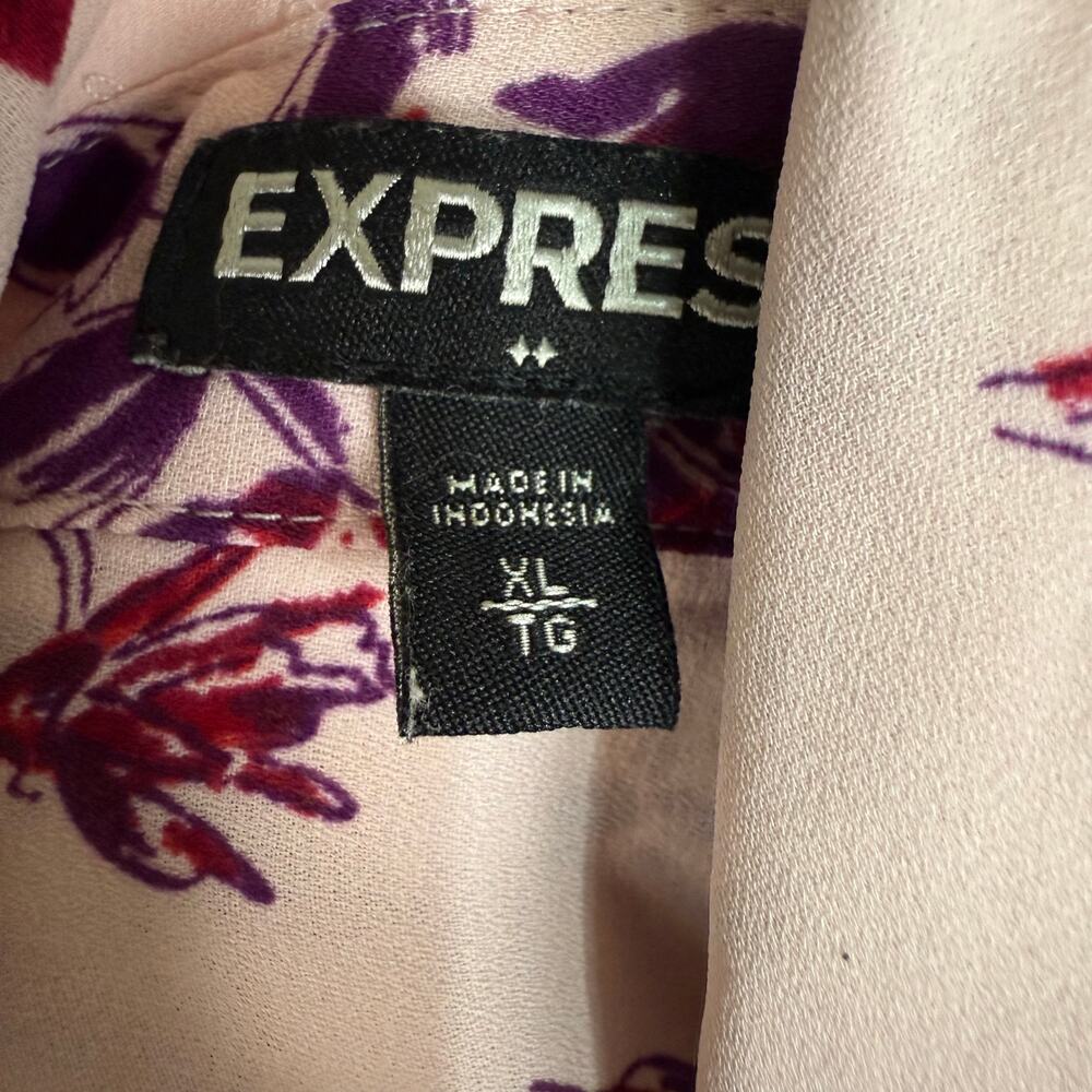 Express Pink Floral Sleeveless Zip-Front Blouse - Picture 9 of 10